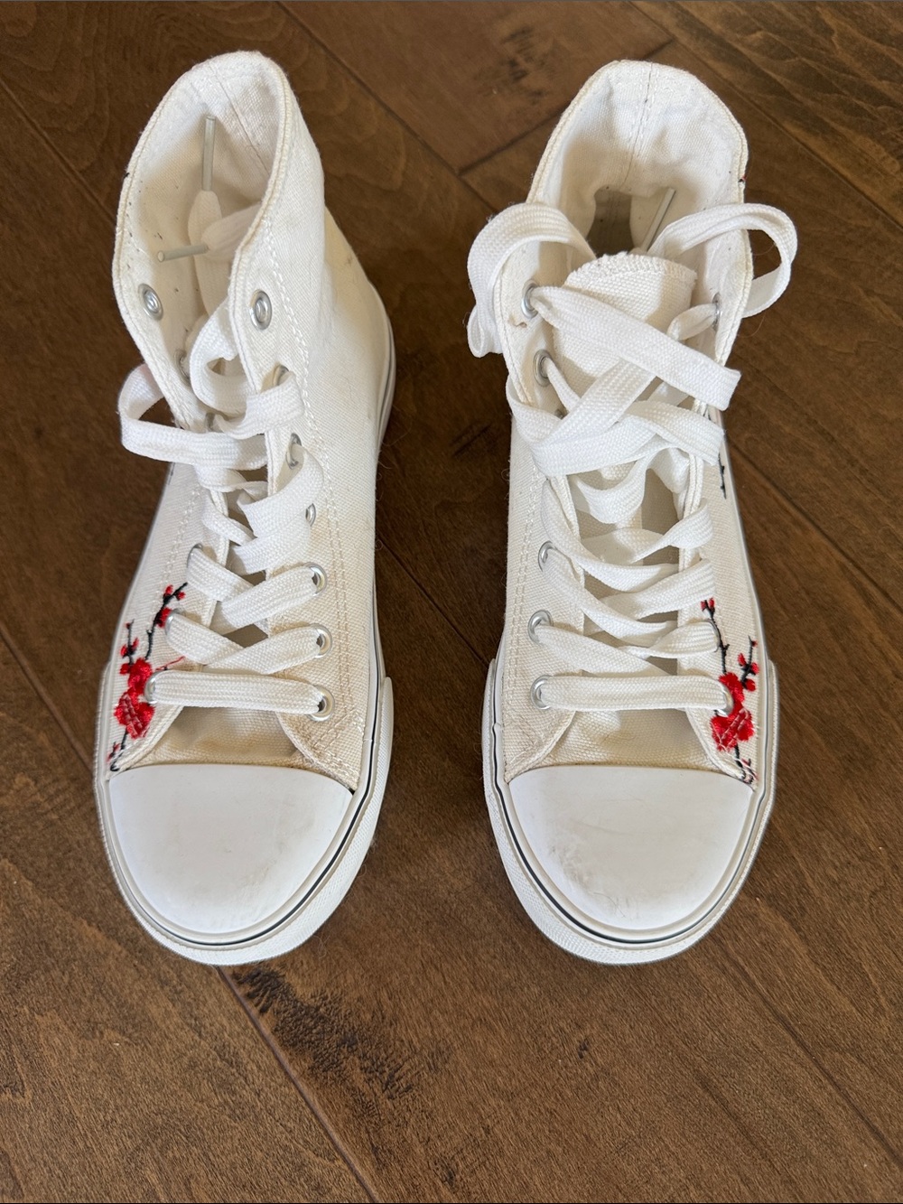 White High-Top Canvas Sneakers with Red Floral Embroidery